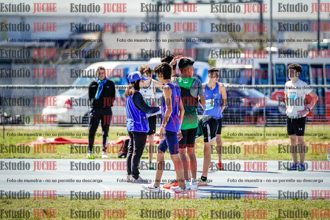 Fotos de los 600 m llanos de varones