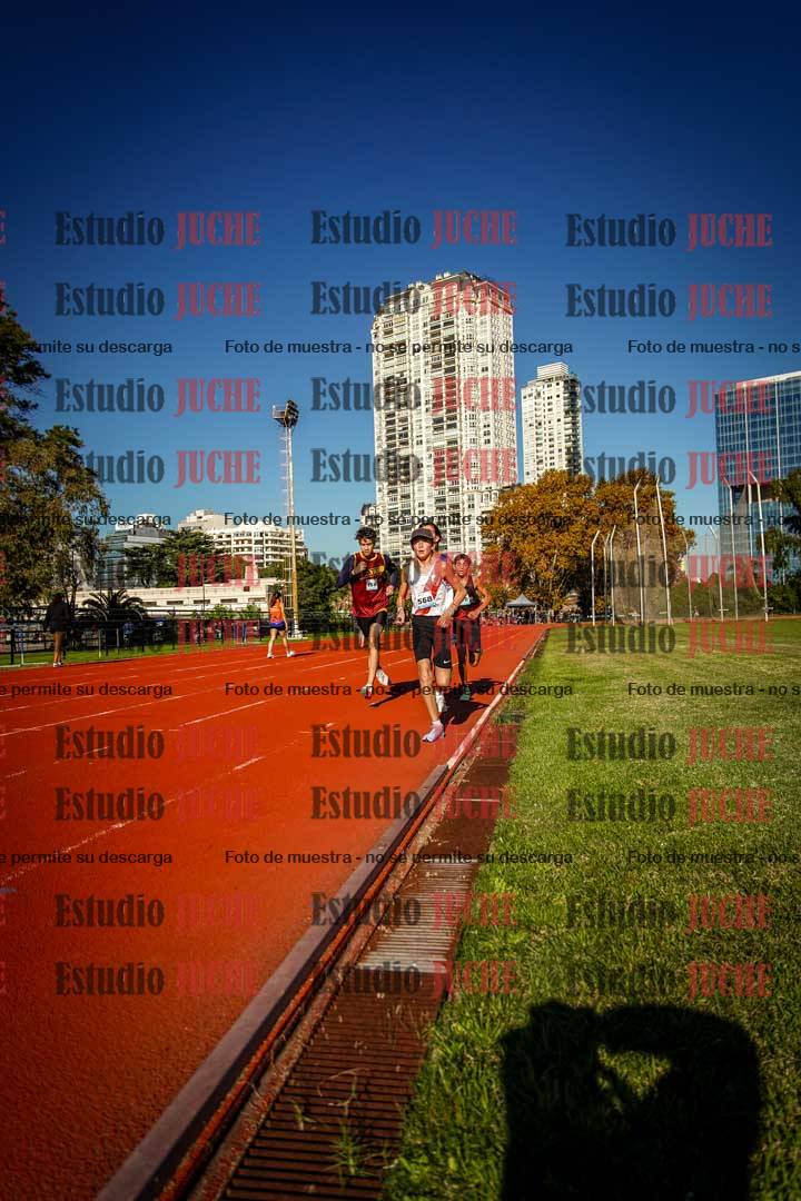 Fotos de los 2400 m de varones