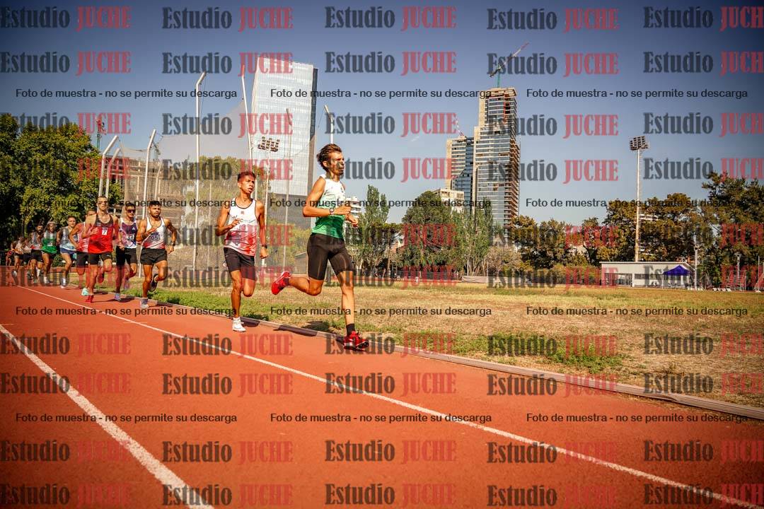 Fotos de los 3000 m llanos de varones
