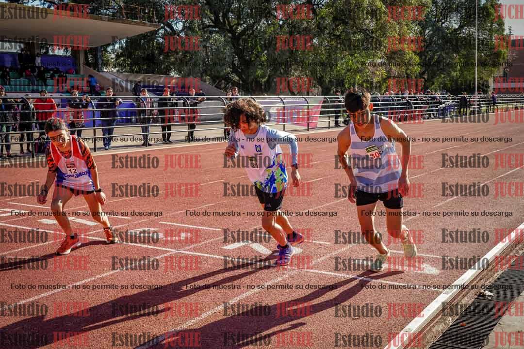 Fotos de los 2400 m llanos de varones