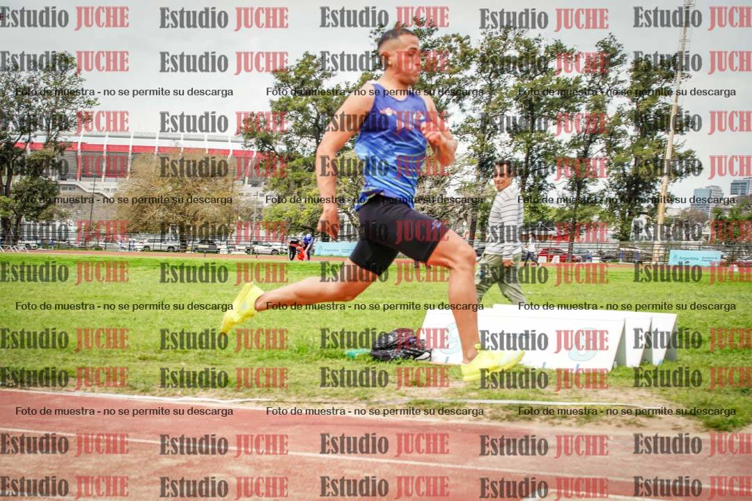 Fotos del salto triple de varones