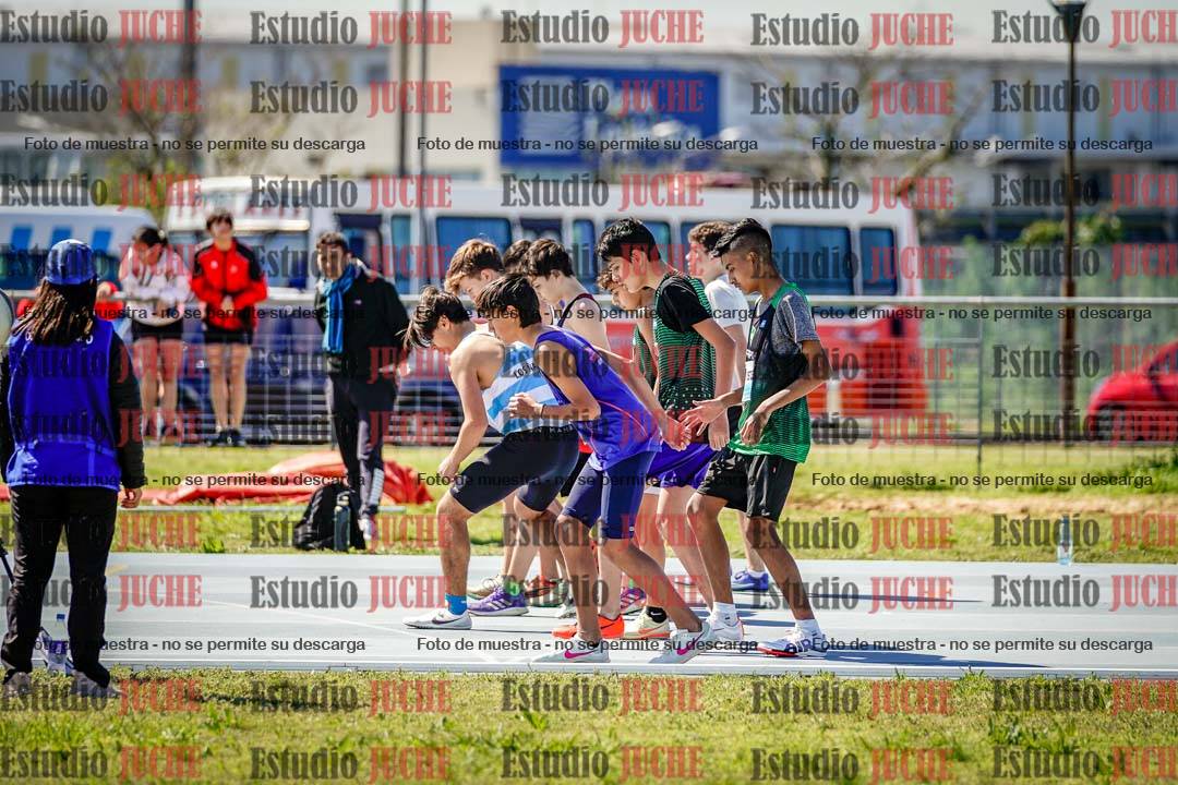 Fotos de los 600 m llanos de varones