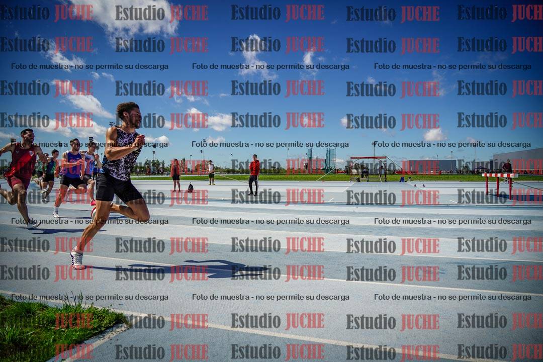 Fotos de los 200 m llanos de varones
