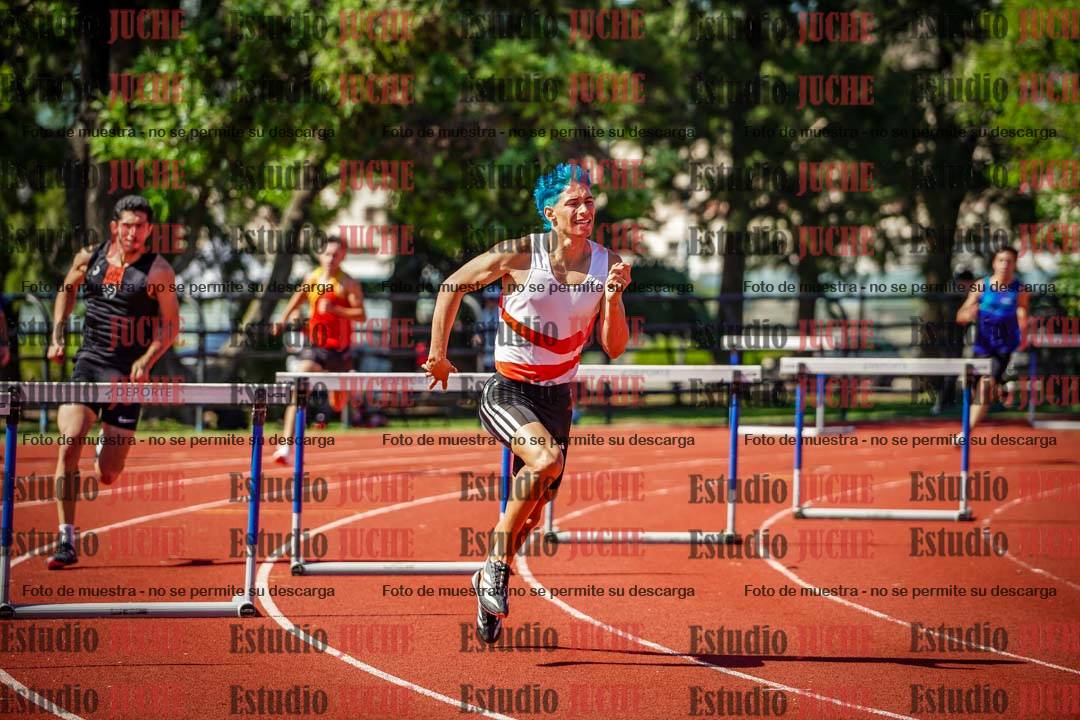 Fotos de los 400 m con vallas de varones