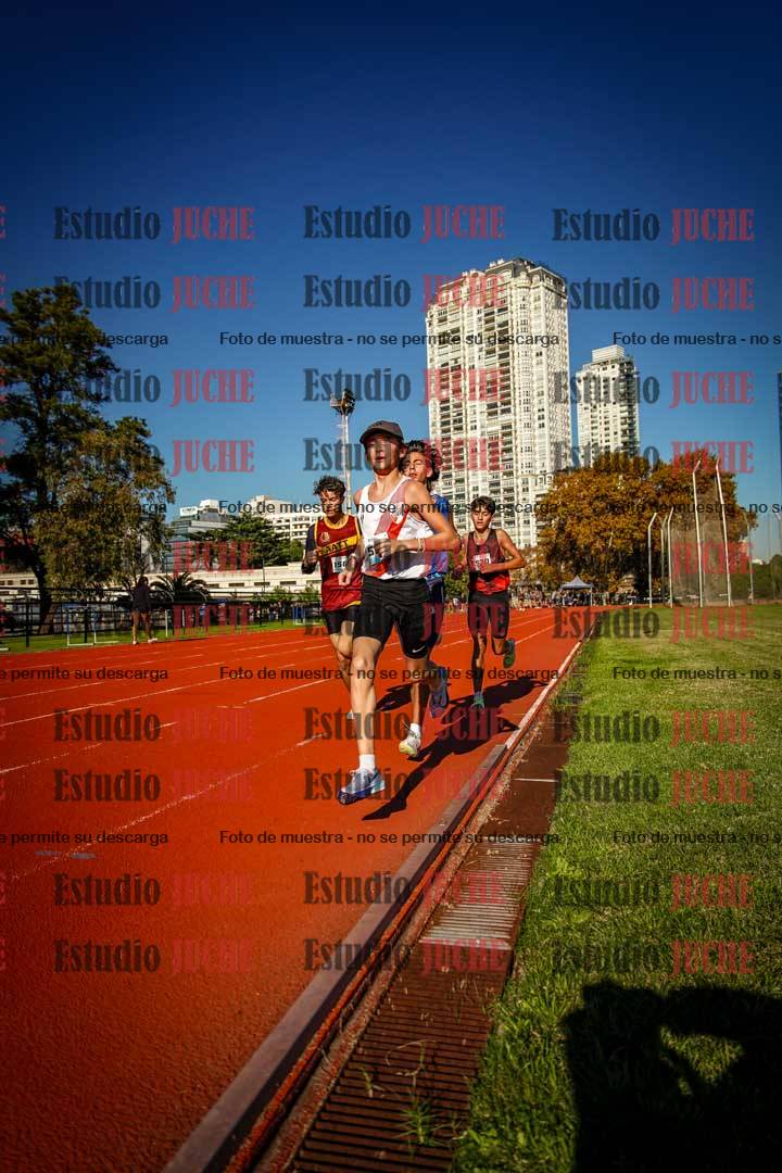 Fotos de los 2400 m de varones