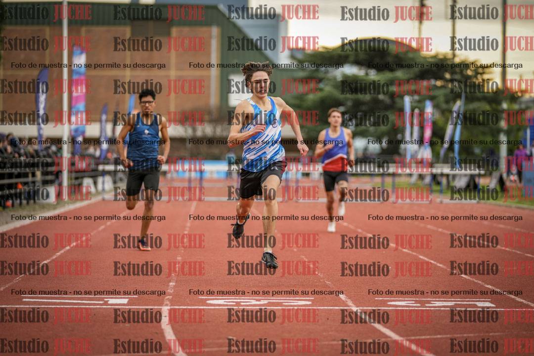 Fotos de los 400 m con vallas de varones