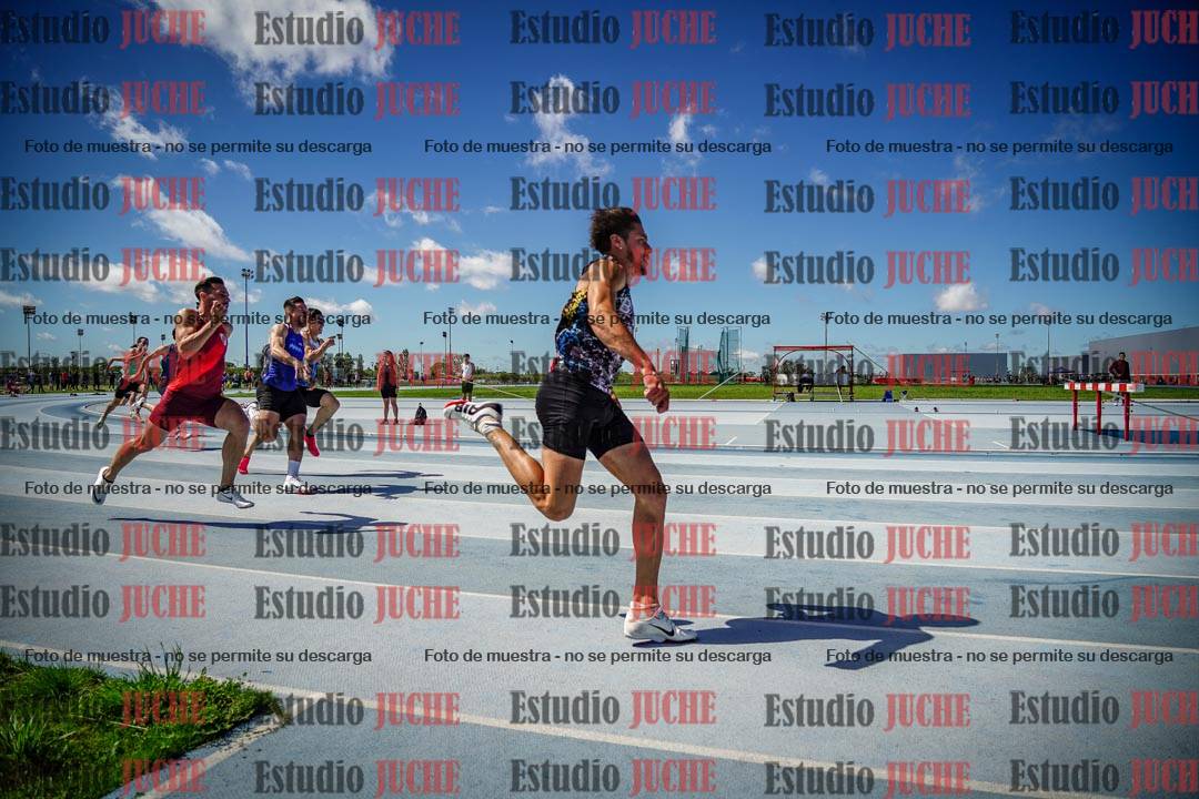 Fotos de los 200 m llanos de varones
