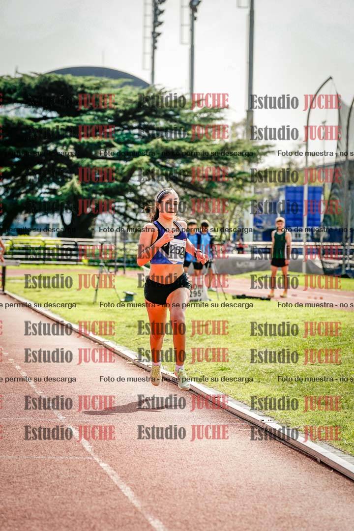 Fotos de los 1500 m con obstáculos de mujeres