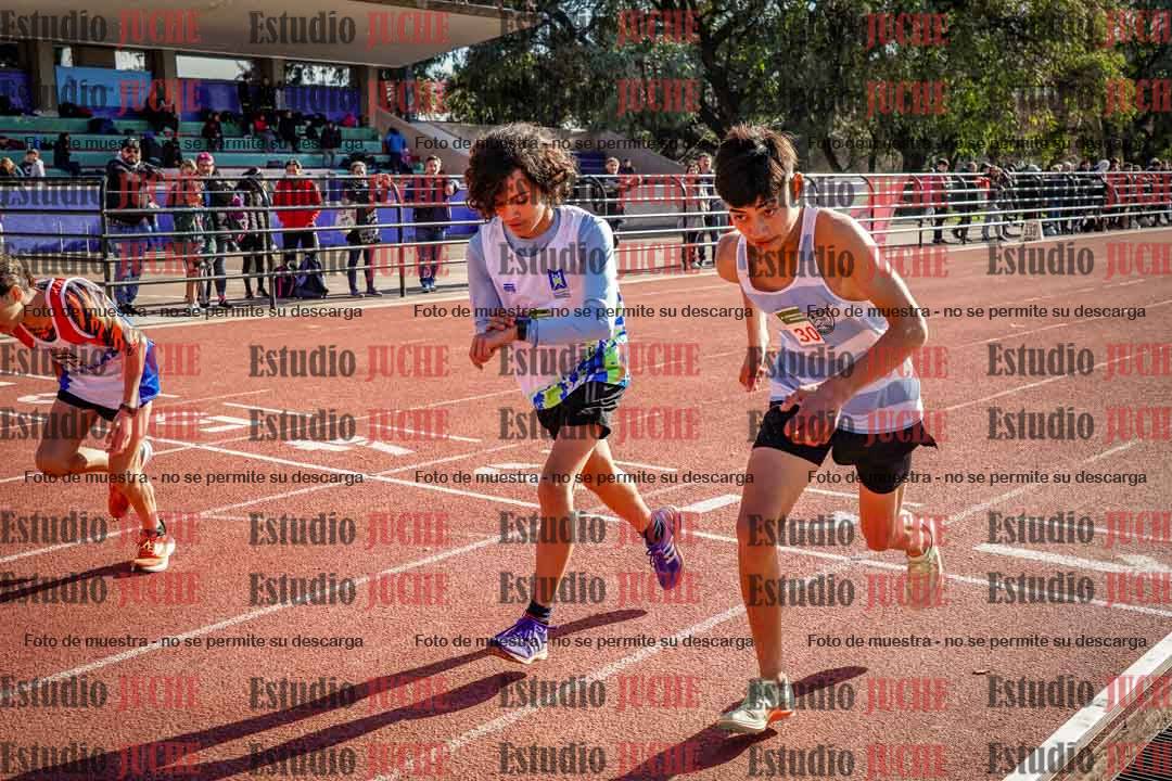 Fotos de los 2400 m llanos de varones