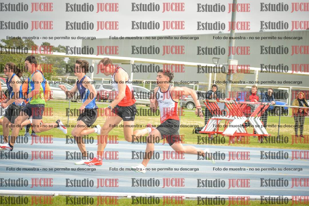 Fotos de los 100 m llanos de varones