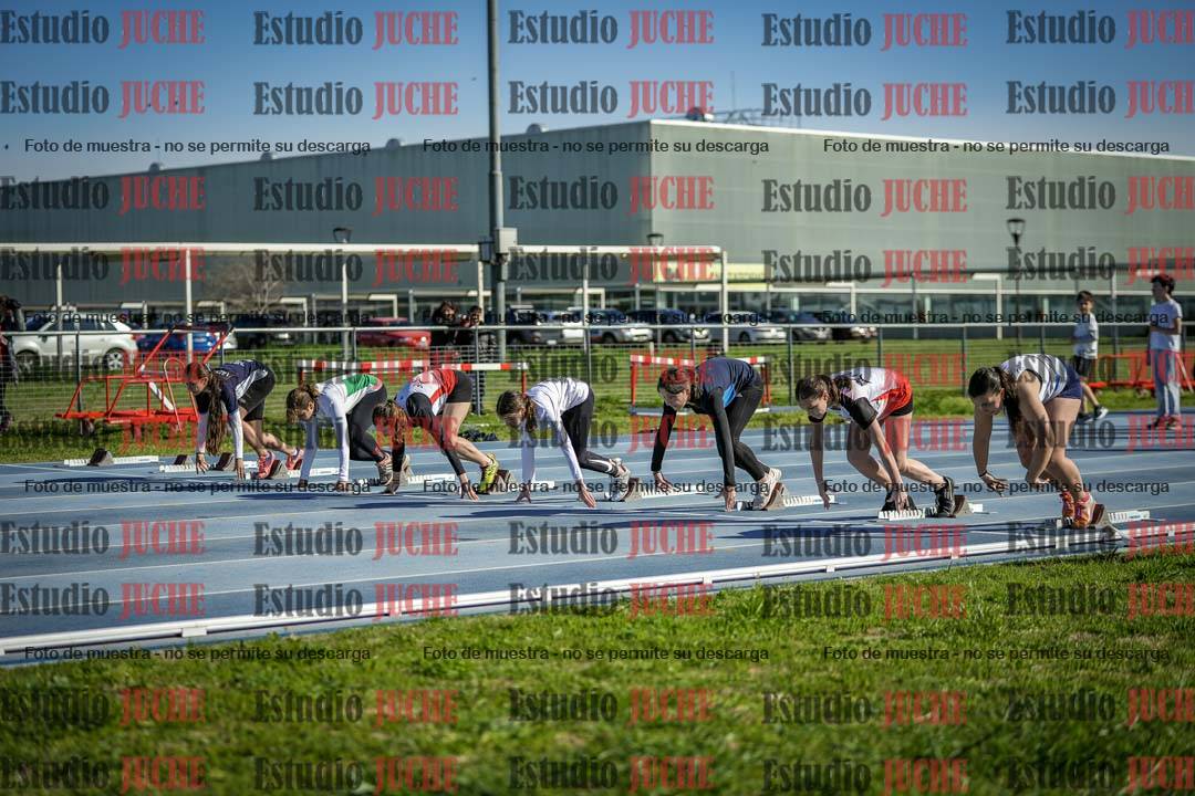 Fotos de los 80 m llanos de mujeres - U14