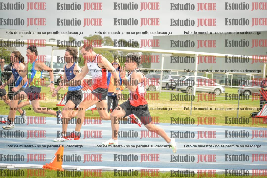 Fotos de los 100 m llanos de varones