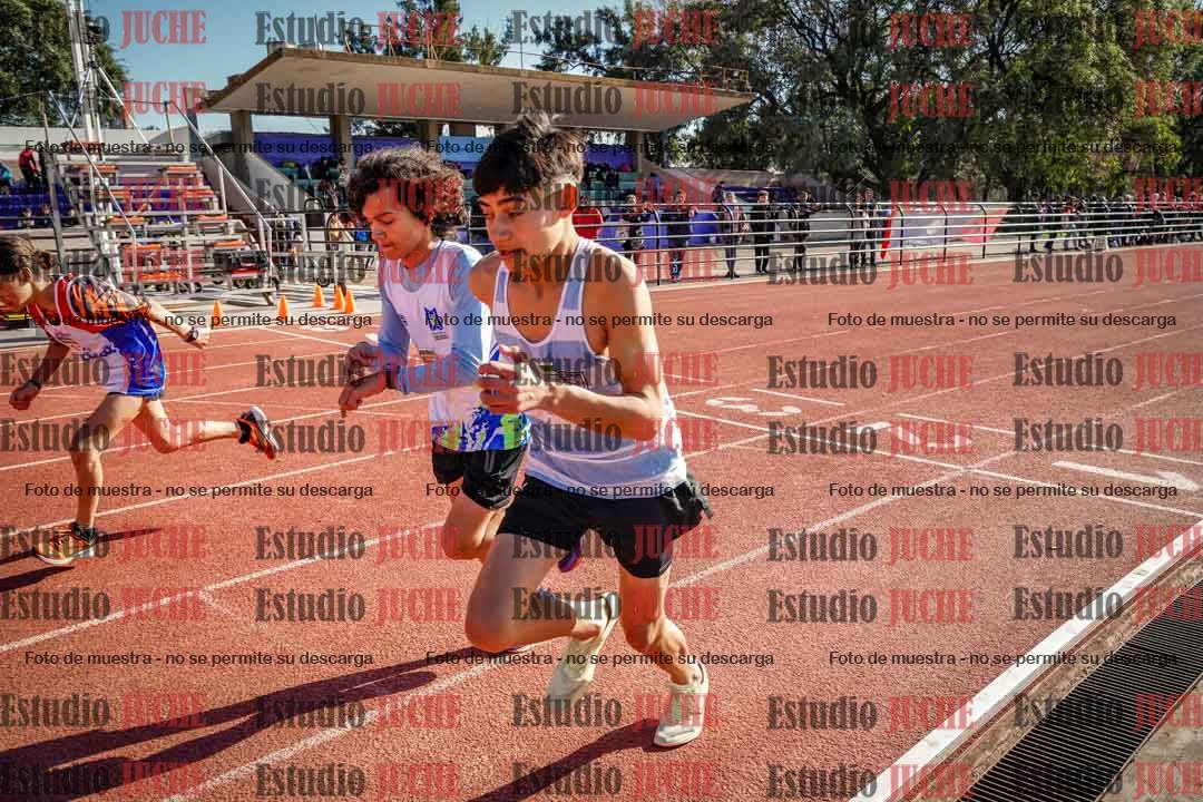 Fotos de los 2400 m llanos de varones