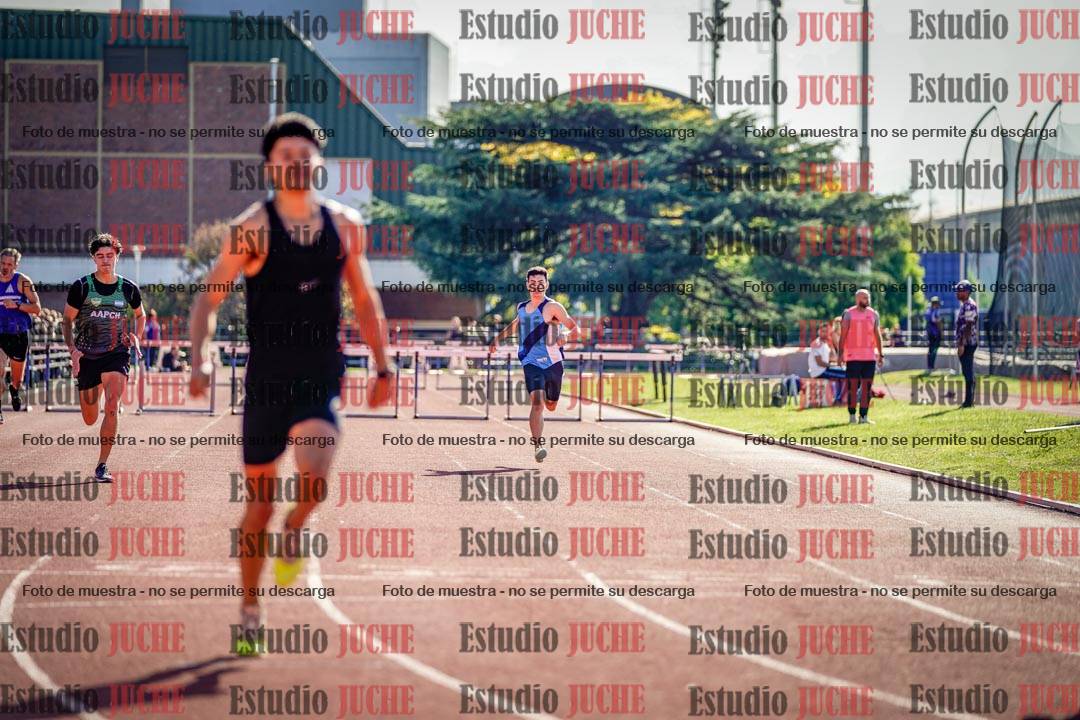 Fotos de los 400 m con vallas de varones