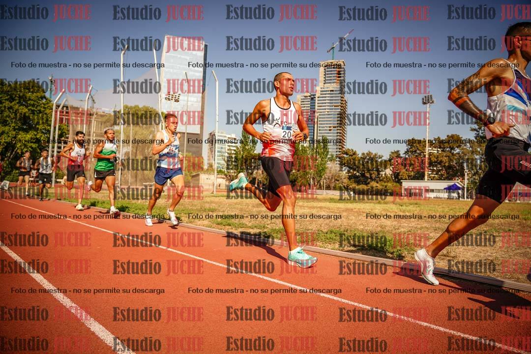 Fotos de los 3000 m llanos de varones