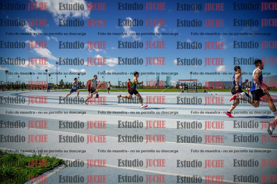 Fotos de los 200 m llanos de varones