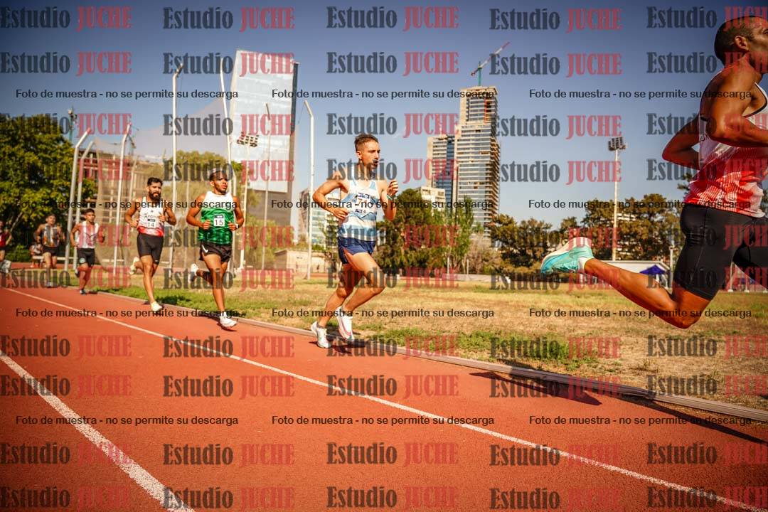 Fotos de los 3000 m llanos de varones