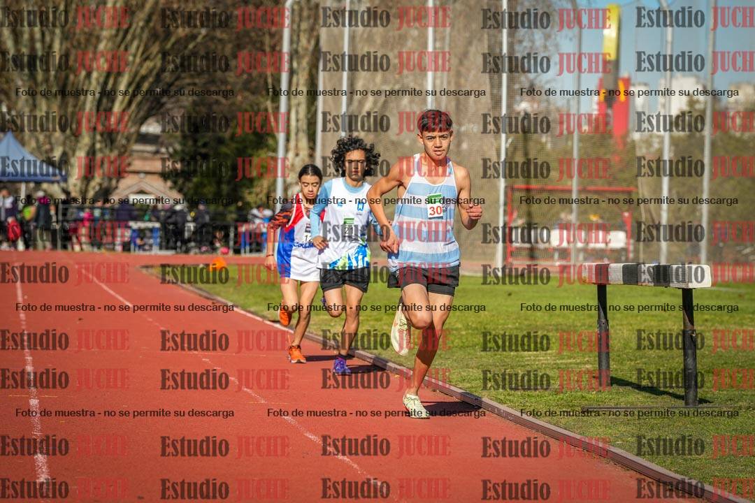 Fotos de los 2400 m llanos de varones