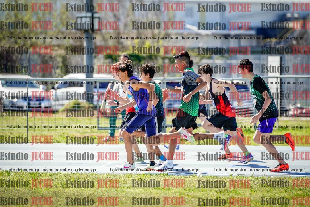 Fotos de los 600 m llanos de varones