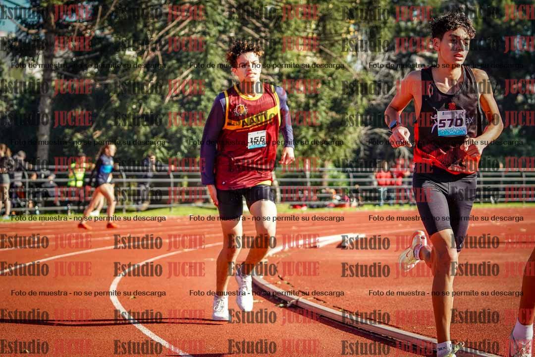 Fotos de los 2400 m de varones