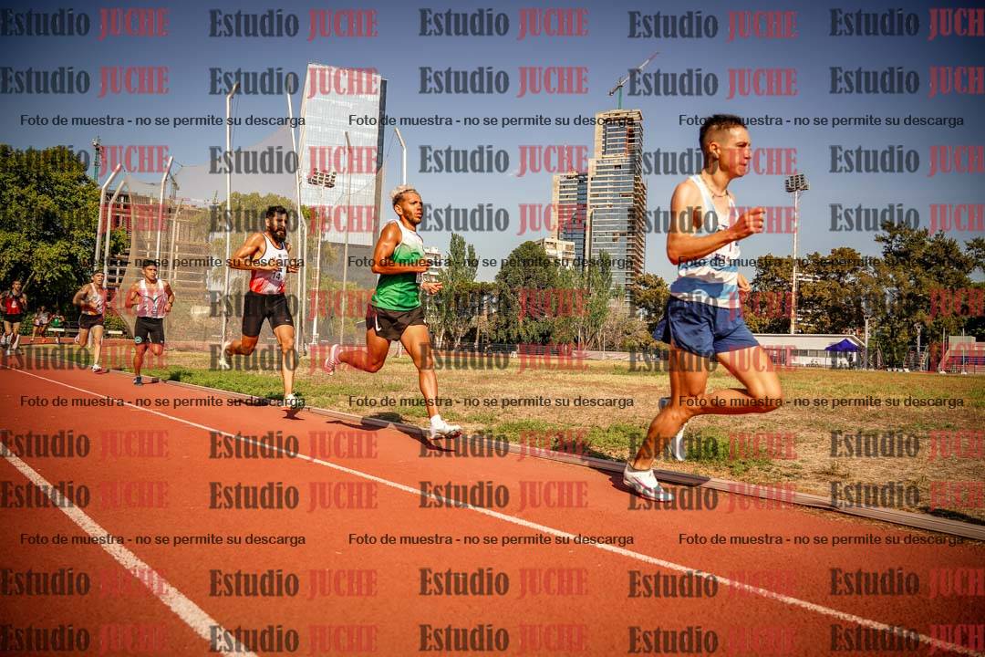 Fotos de los 3000 m llanos de varones