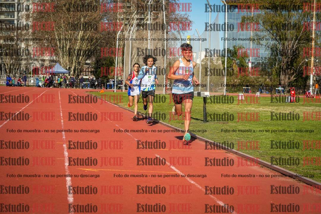 Fotos de los 2400 m llanos de varones