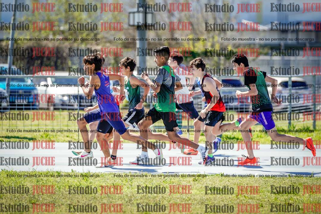 Fotos de los 600 m llanos de varones