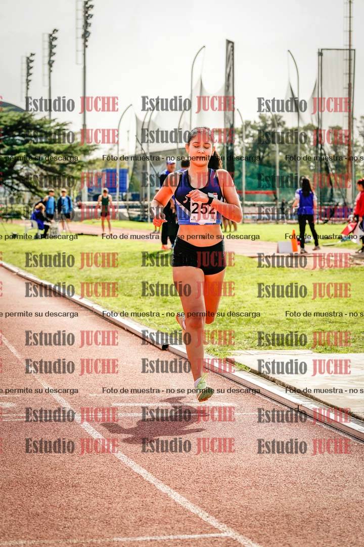 Fotos de los 1500 m con obstáculos de mujeres