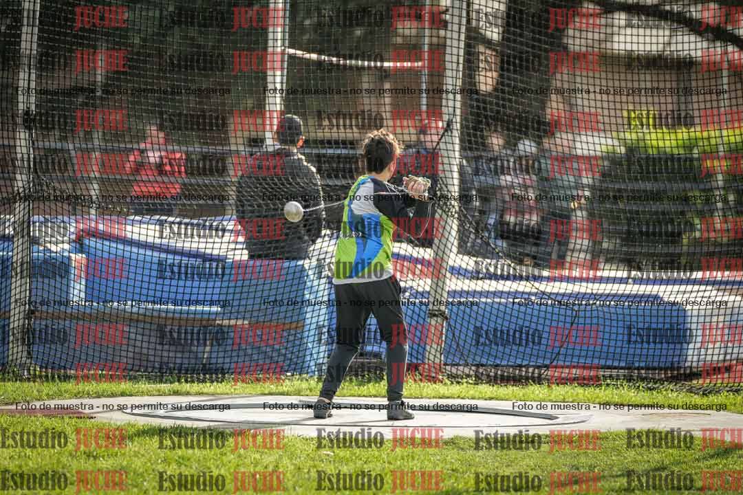 Fotos del lanzamiento de martillo de varones