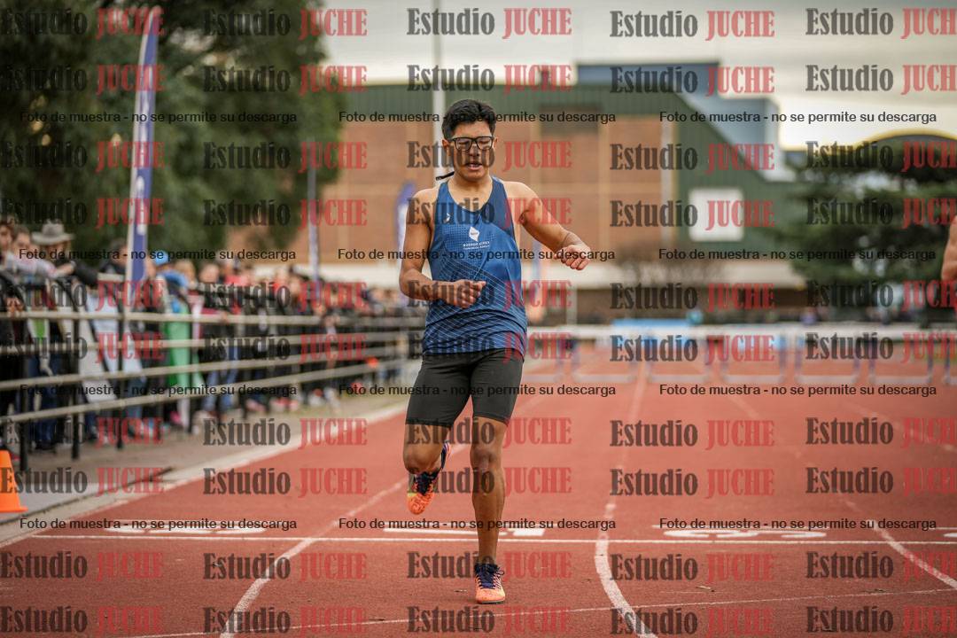 Fotos de los 400 m con vallas de varones