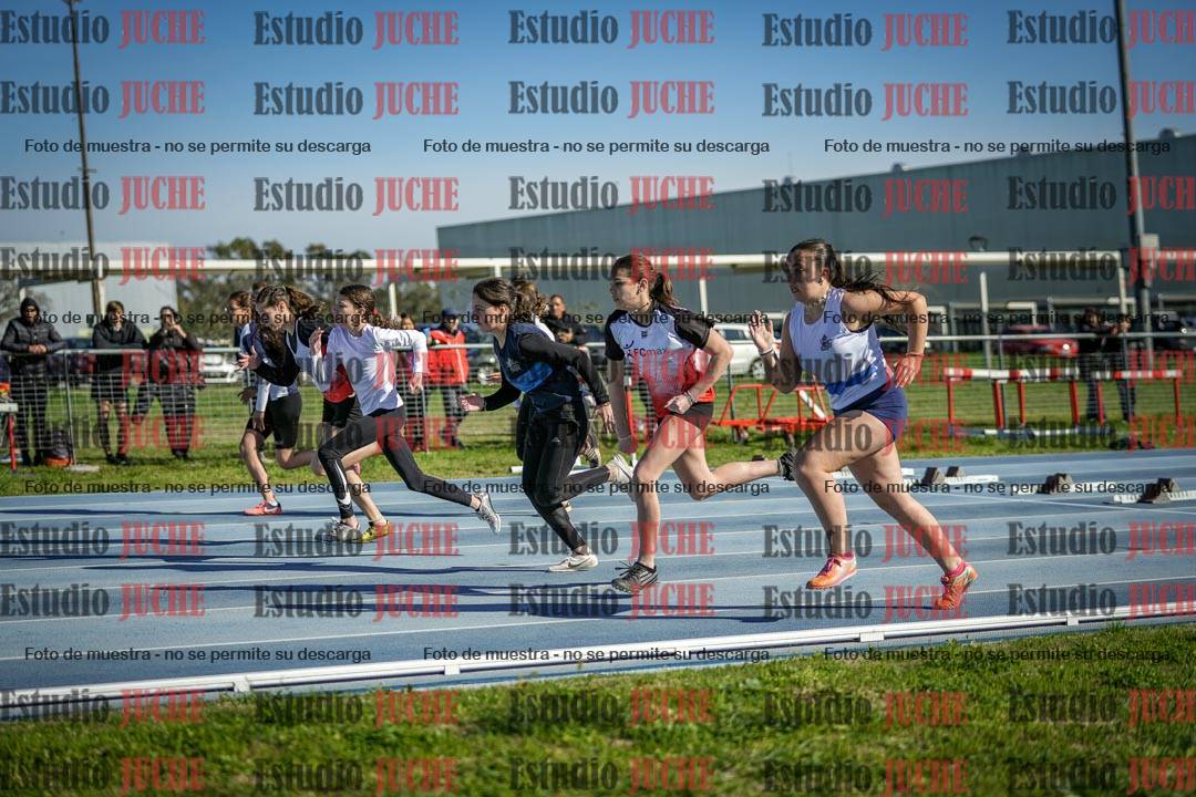 Fotos de los 80 m llanos de mujeres - U14