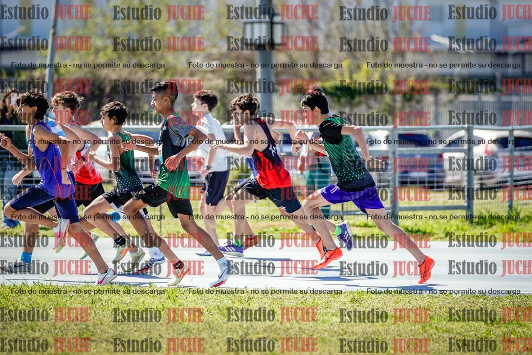 Fotos de los 600 m llanos de varones
