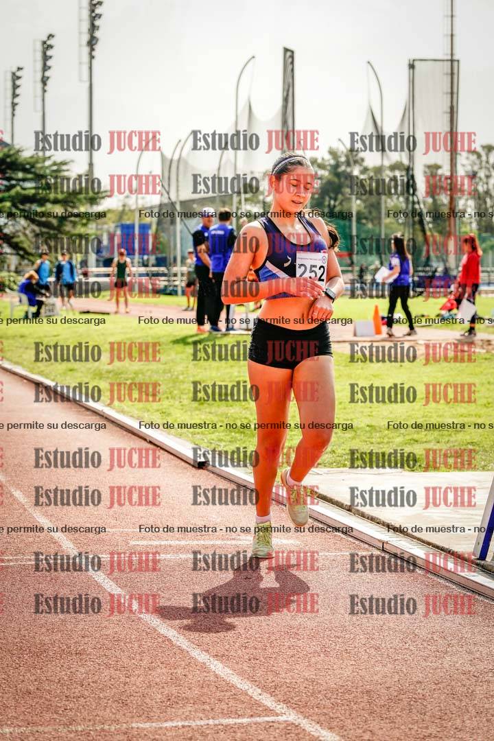 Fotos de los 1500 m con obstáculos de mujeres