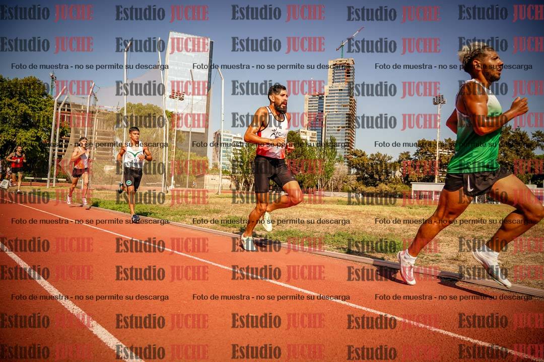 Fotos de los 3000 m llanos de varones