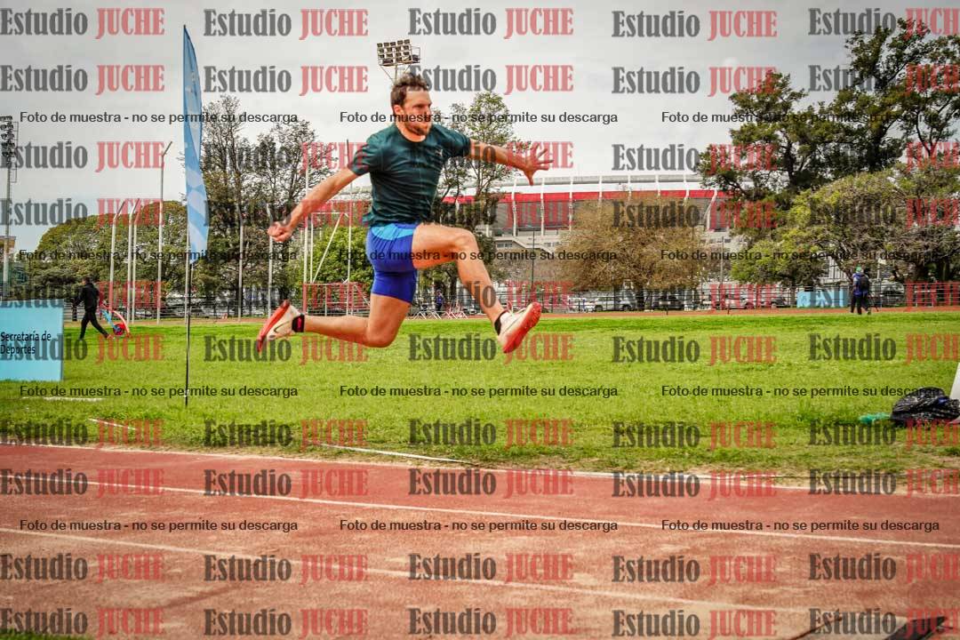 Fotos del salto triple de varones