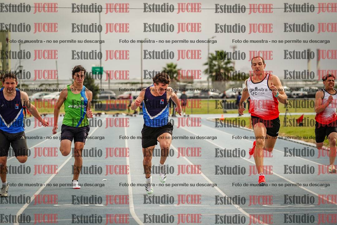 Fotos de los 100 m llanos de varones