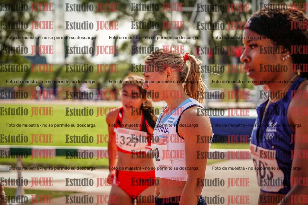 Fotos de algunos extras y podios del día 3
