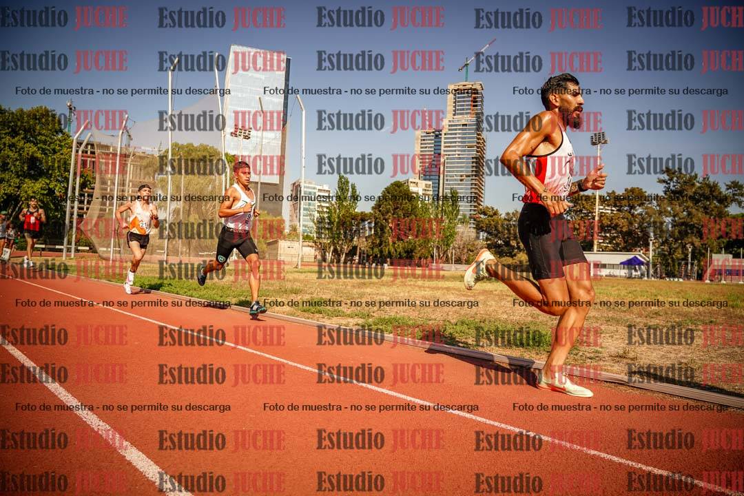 Fotos de los 3000 m llanos de varones