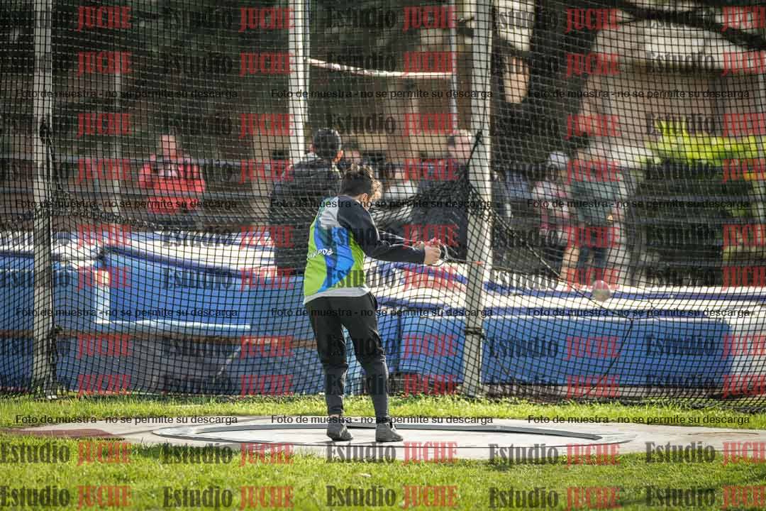 Fotos del lanzamiento de martillo de varones