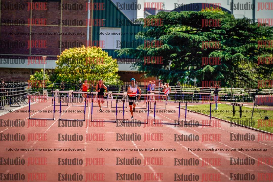 Fotos de los 400 m con vallas de varones