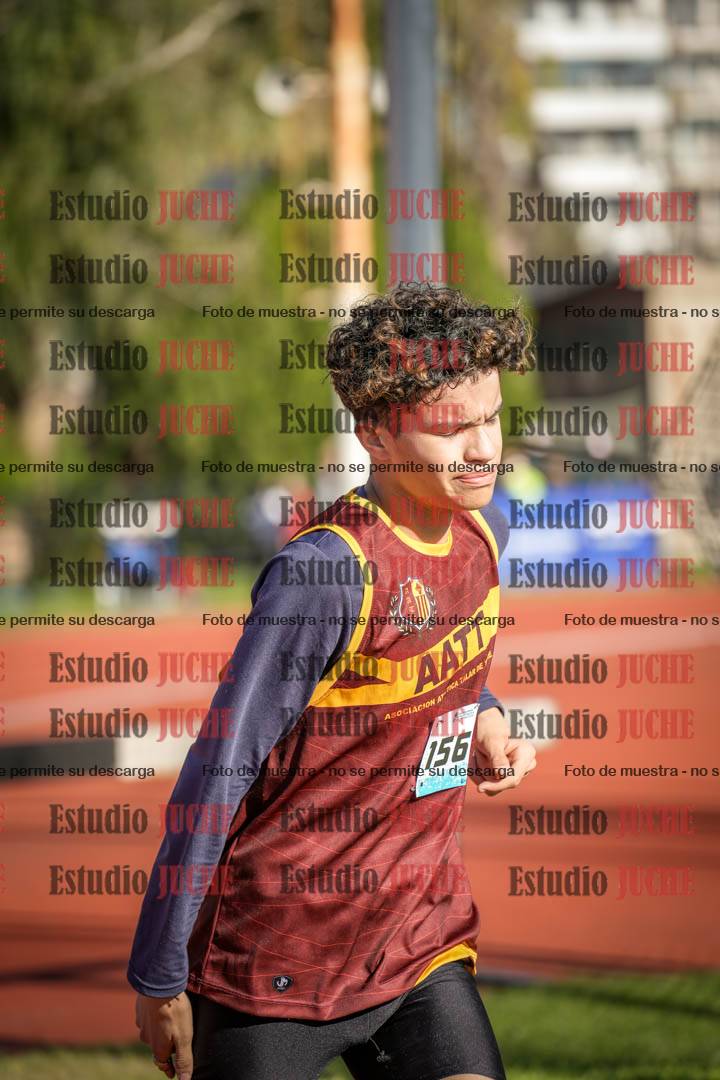 Fotos de los 2400 m de varones
