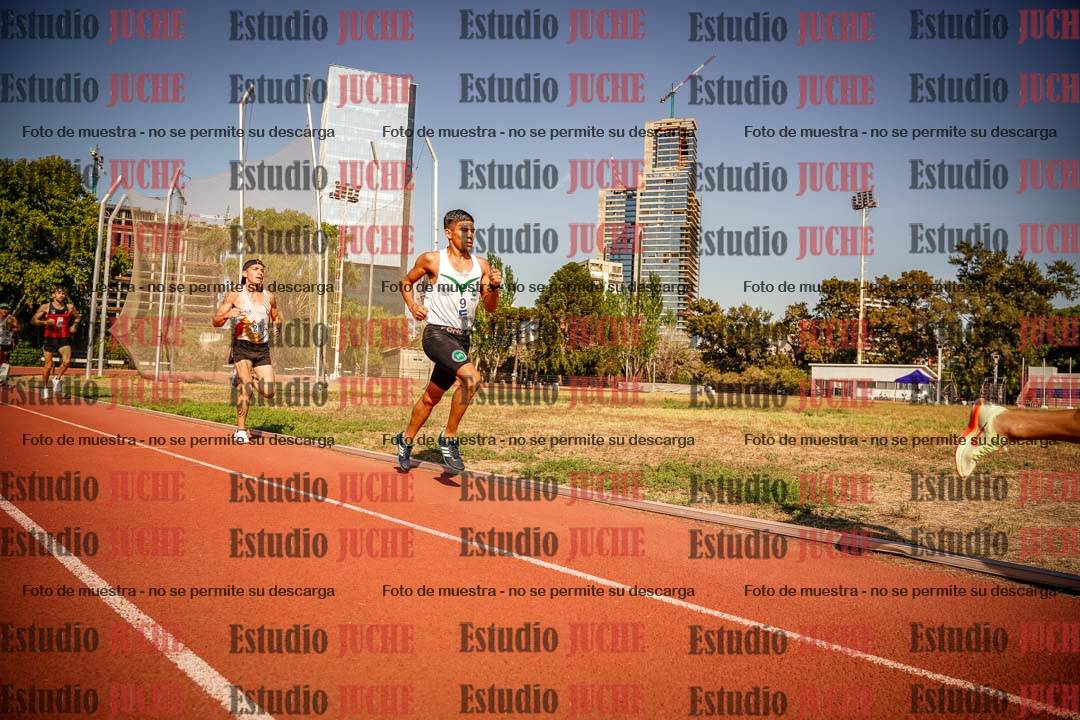 Fotos de los 3000 m llanos de varones