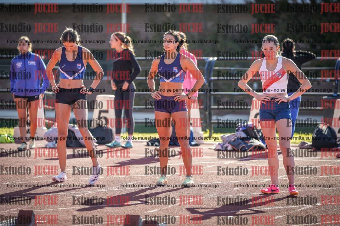Fotos de los 100 m con vallas de mujeres