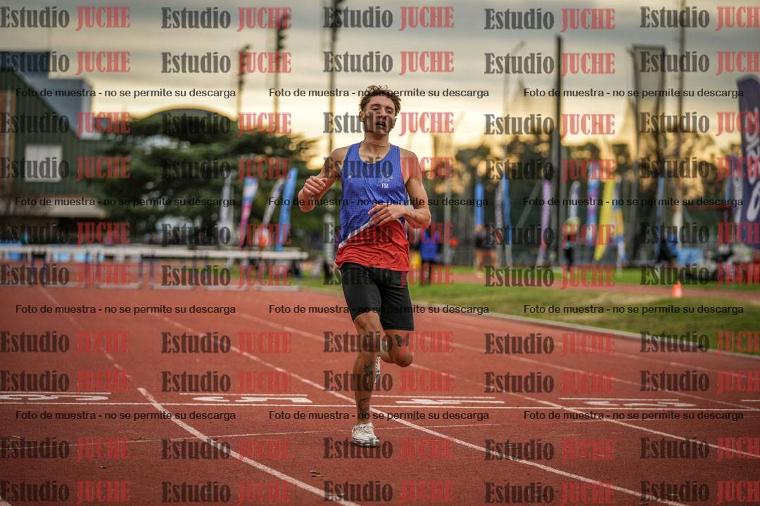Fotos de los 400 m con vallas de varones