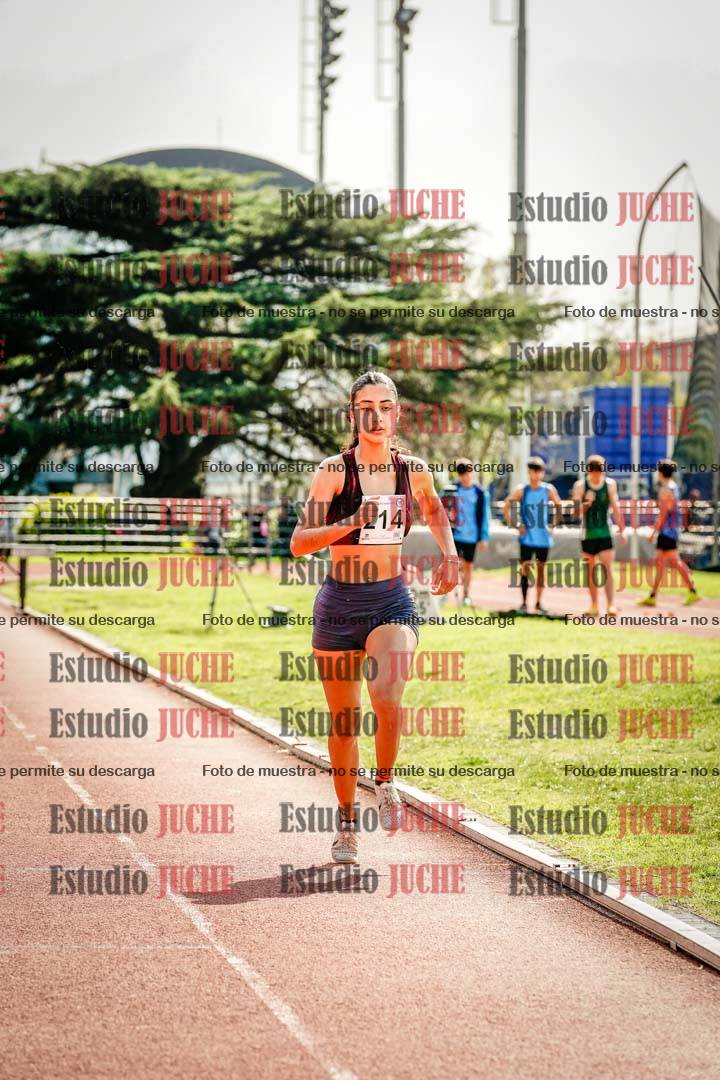 Fotos de los 1500 m con obstáculos de mujeres