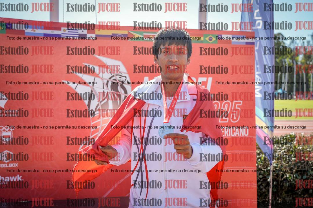Fotos de algunos extras y podios del día 2