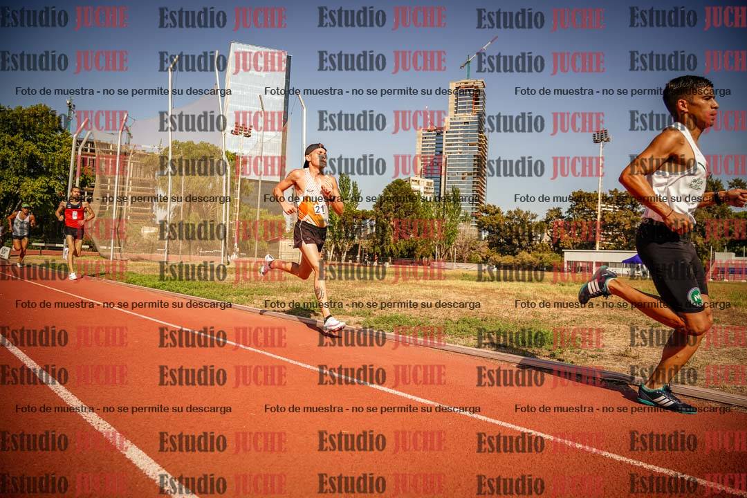 Fotos de los 3000 m llanos de varones