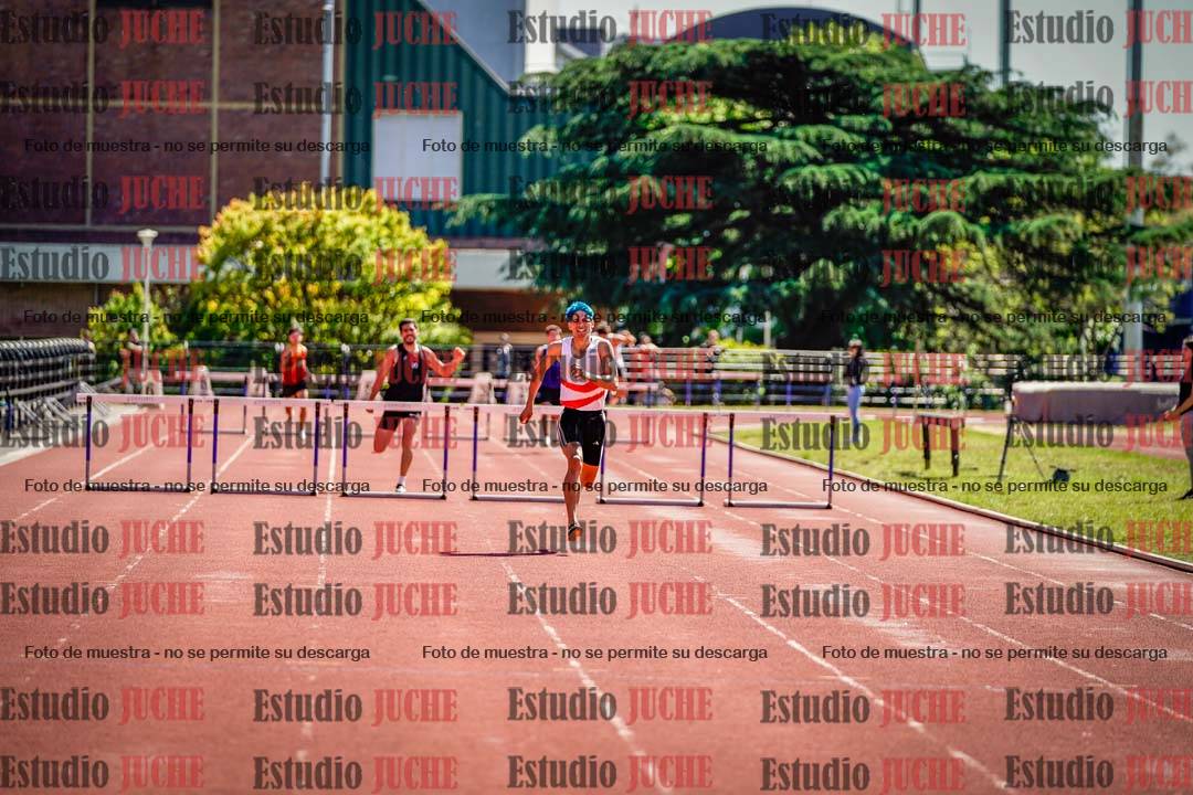 Fotos de los 400 m con vallas de varones