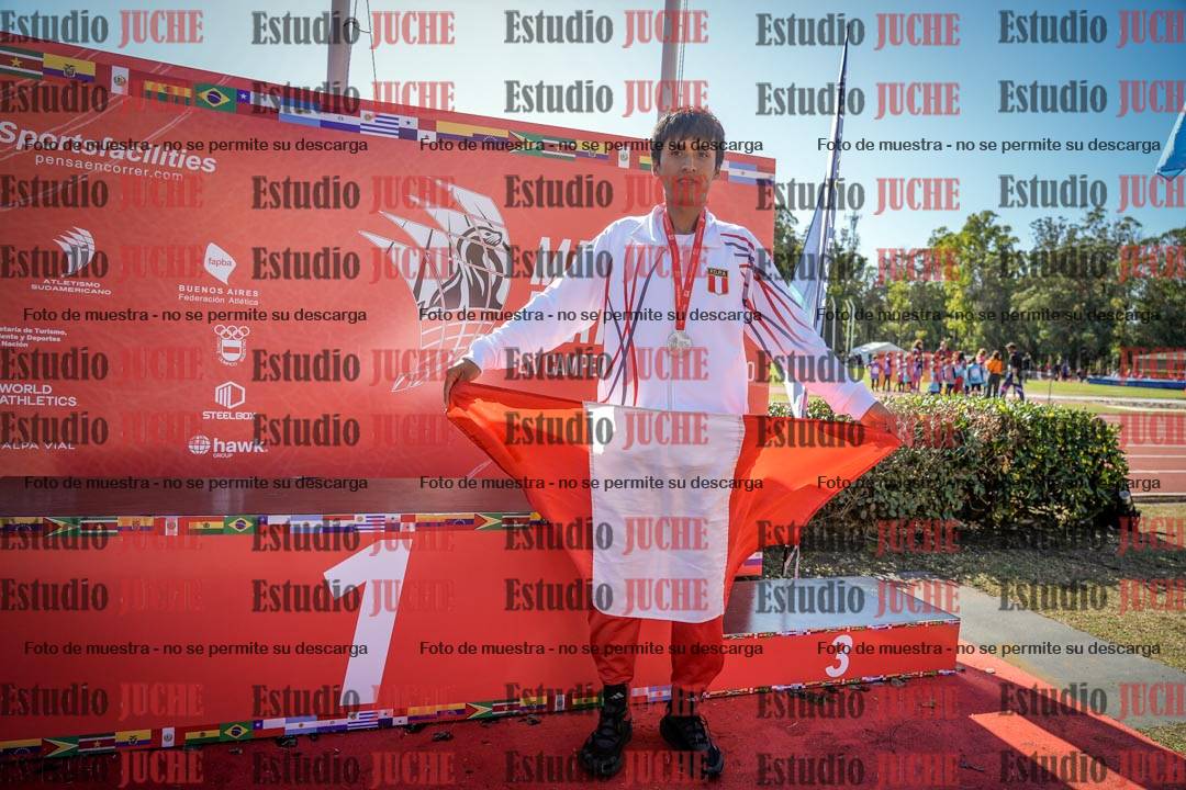 Fotos de algunos extras y podios del día 2