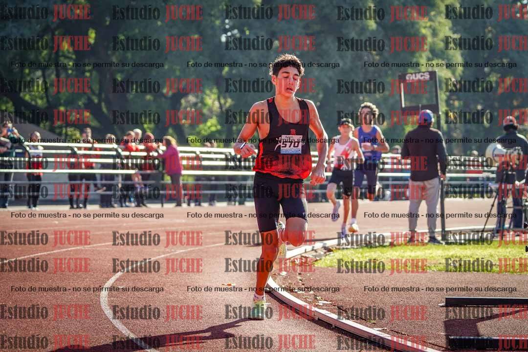 Fotos de los 2400 m de varones